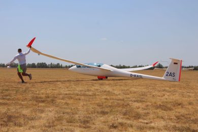 Terzo posto per l’Italia ai mondiali di alianti, ma siamo ultimi nell’acrobazia a motore