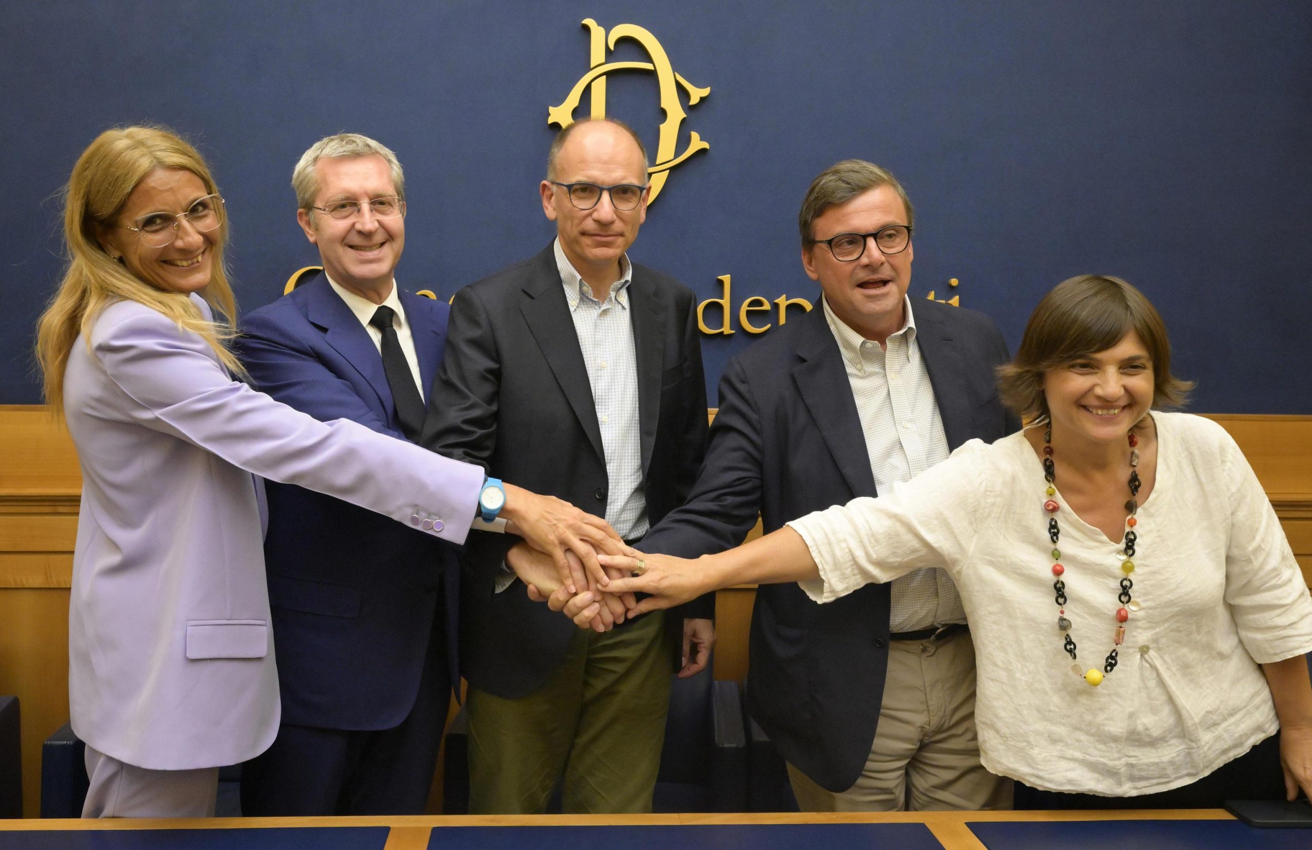 La pericolosa accozzaglia di sinistra: non c’è ma litiga