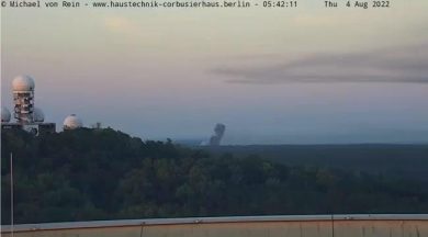 Berlino, esplosioni e incendio nella zona di Grunewald I video