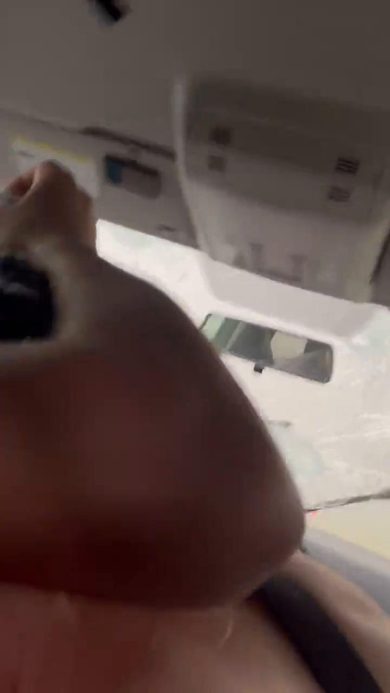 Grandine distrugge un’auto in Alberta, Canada | video