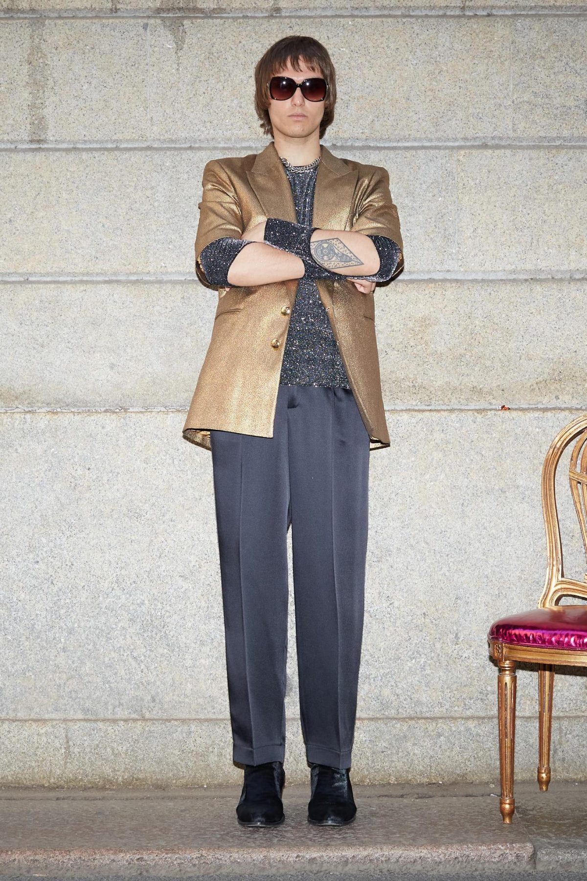 Galleria foto 'Glam rock, sfarzoso, pratico o alieno. Quale look copiare dalla Milano Fashion Week' - foto 11