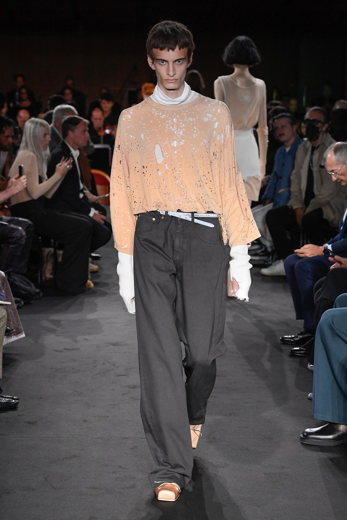 Galleria foto 'Glam rock, sfarzoso, pratico o alieno. Quale look copiare dalla Milano Fashion Week' - foto 33