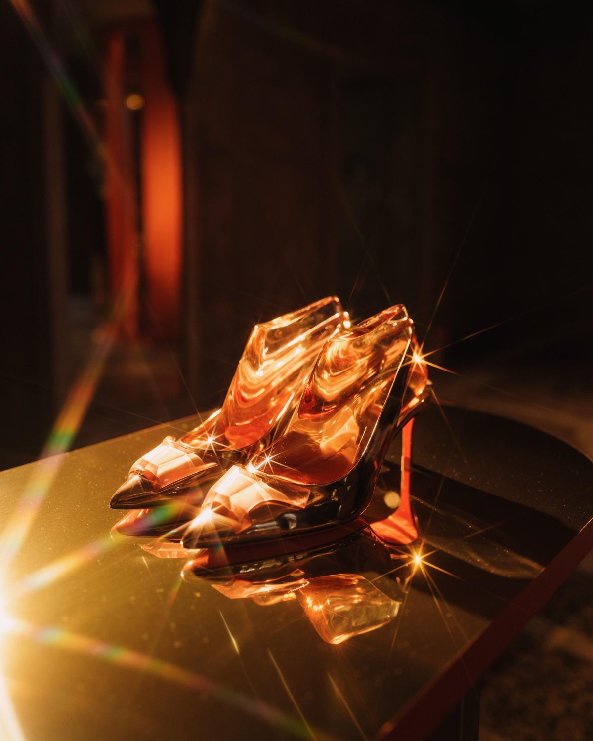 Galleria foto 'Glam rock, sfarzoso, pratico o alieno. Quale look copiare dalla Milano Fashion Week' - foto 29