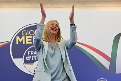 No: la Meloni non è isolata sul piano internazionale