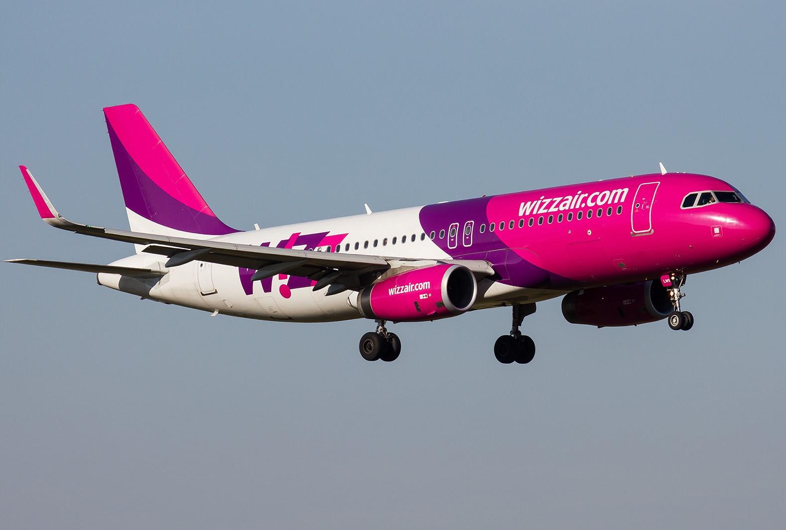 Blitz di tecnici e piloti, Wizz Air libera l’Airbus prigioniero in Ucraina Blitz di tecnici e piloti, Wizz Air libera l’Airbus prigioniero in Ucraina