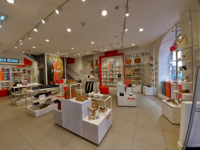 Bata cresce e investe nel franchising