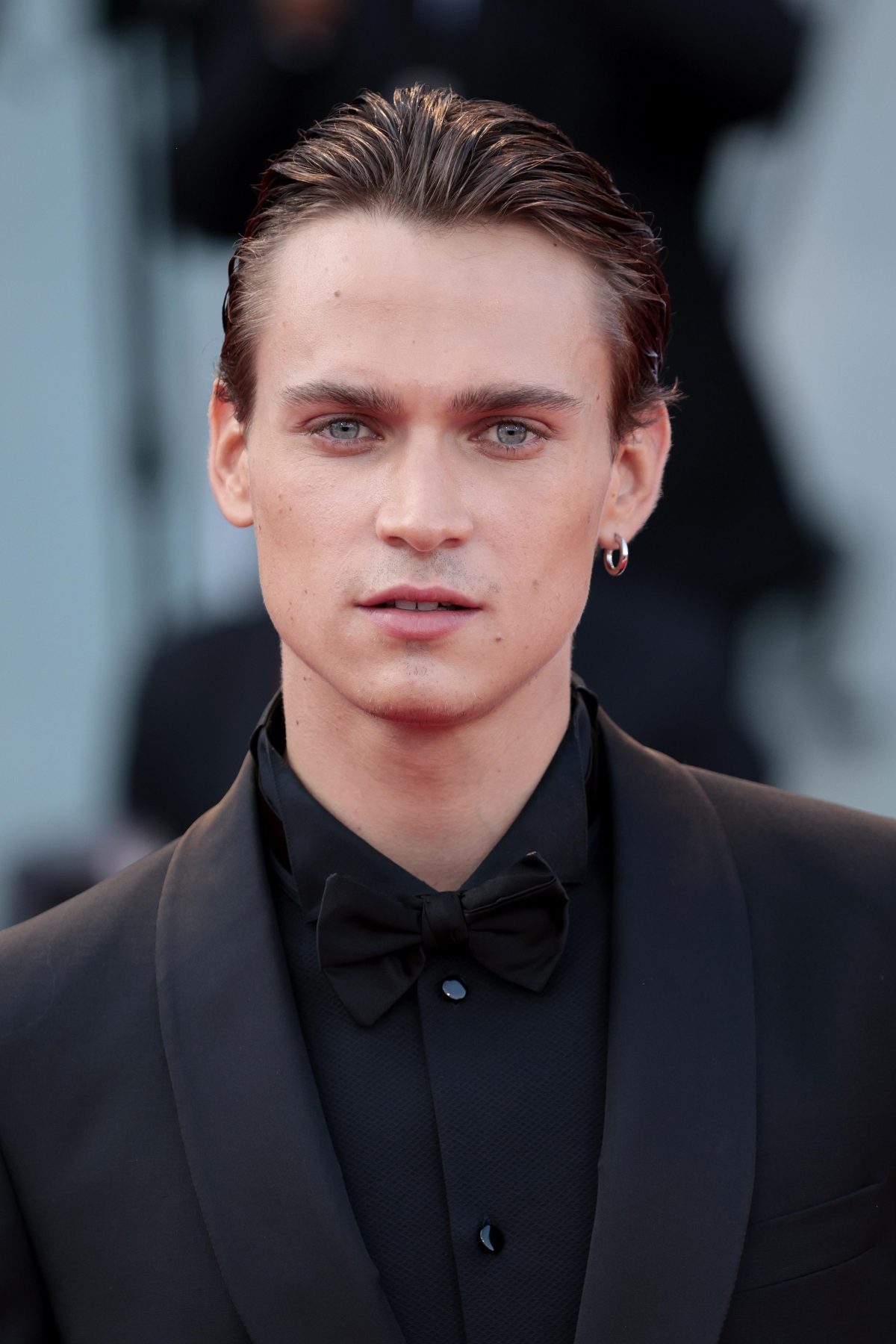 Galleria foto 'Armani Beauty fa brillare i volti maschili alla Biennale del Cinema di Venezia' - foto 10