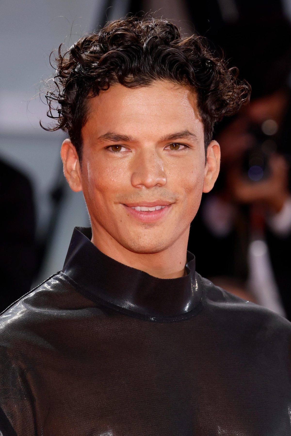 Galleria foto 'Armani Beauty fa brillare i volti maschili alla Biennale del Cinema di Venezia' - foto 9