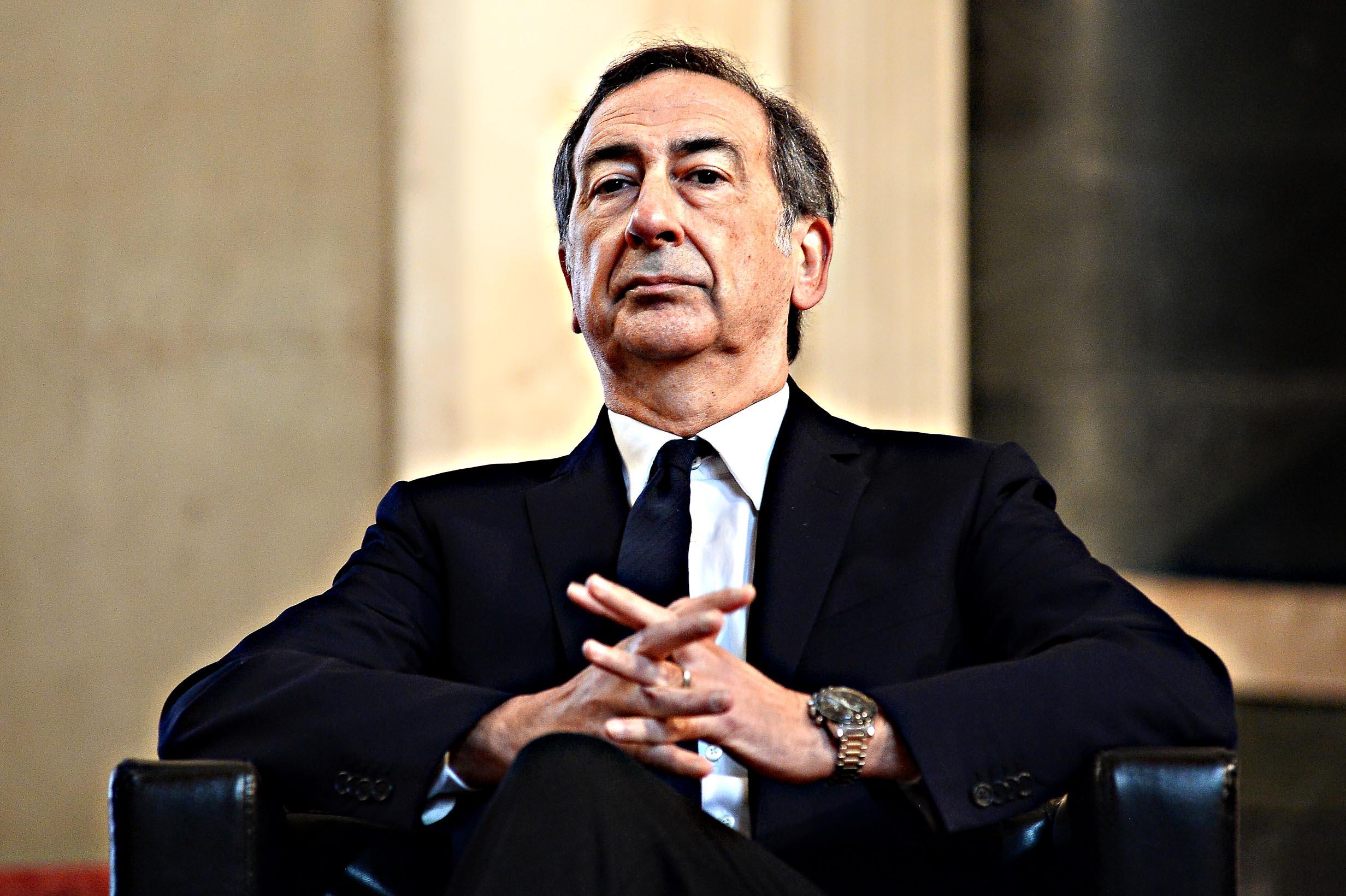 Beppe Sala, il comunista che fa la guerra ai lavoratori