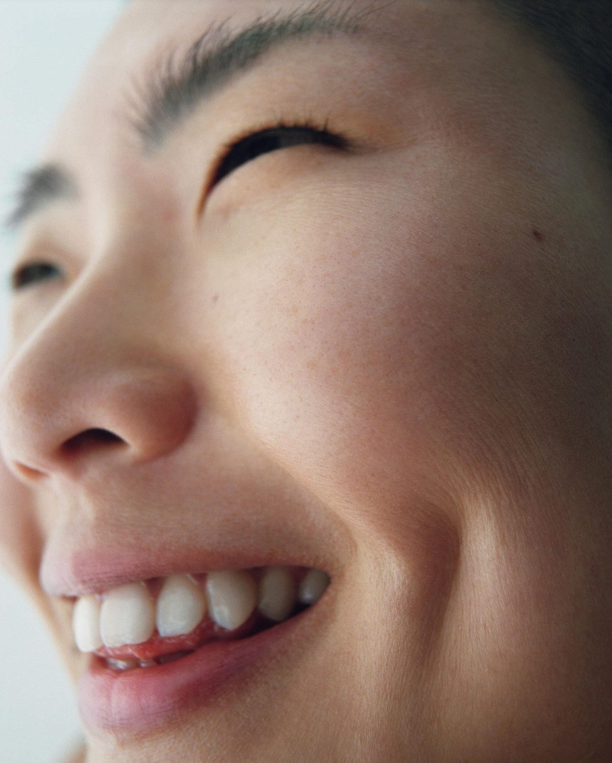 Galleria foto 'Victoria’s Secret si mette a nudo con la nuova fragranza «Bare»' - foto 10