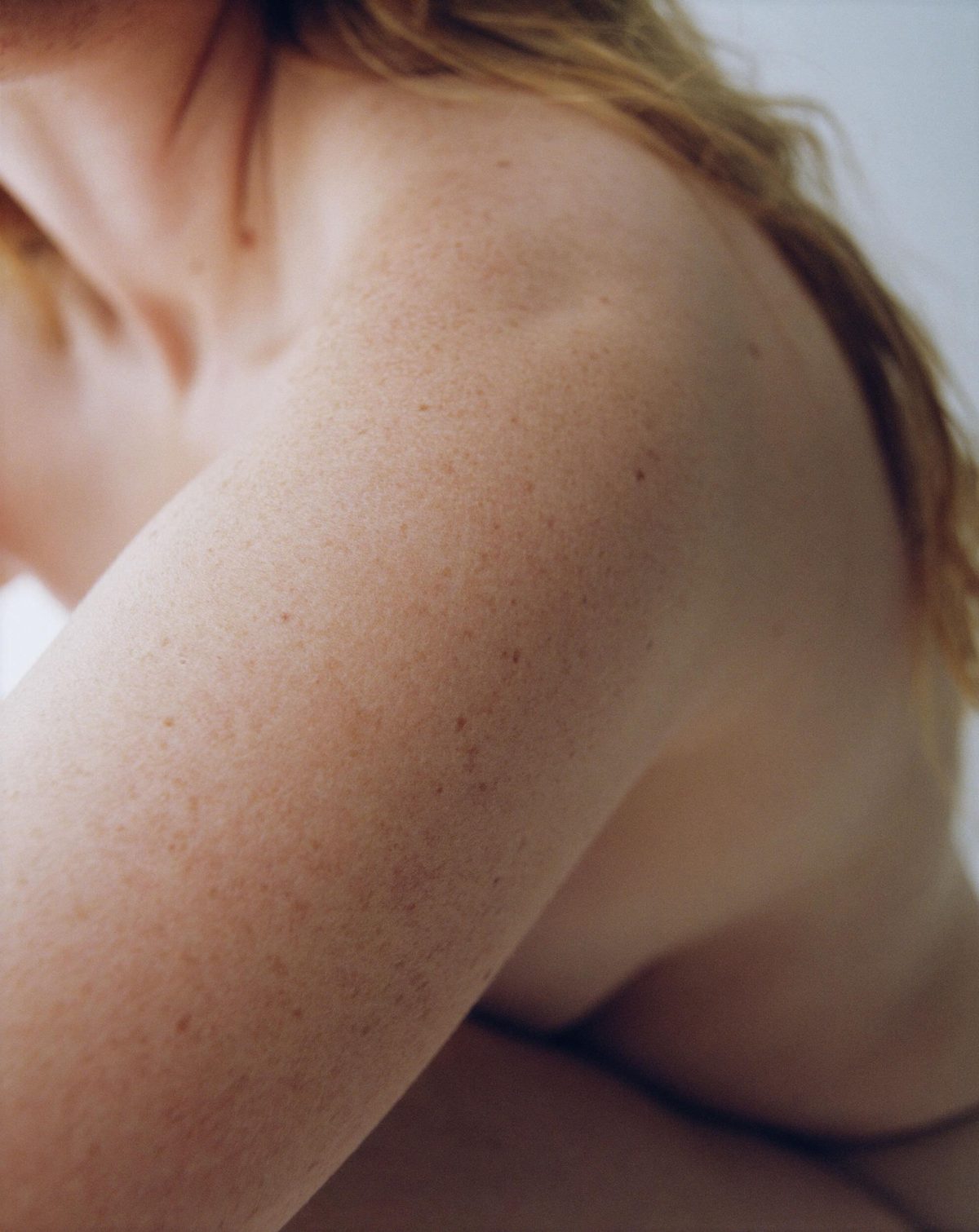 Galleria foto 'Victoria’s Secret si mette a nudo con la nuova fragranza «Bare»' - foto 3