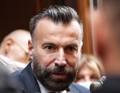 Zan, l’uomo dei diritti per tutti tranne che per Giorgia Meloni