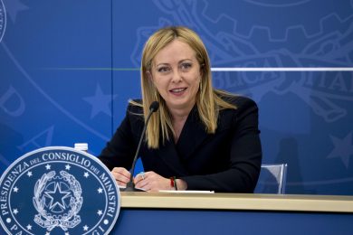 Primo decreto Meloni: pugno duro contro rave e mafiosi, nuova strategia per il Covid