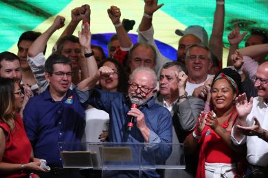 Brasile: Lula vince d’un soffio su Bolsonaro
