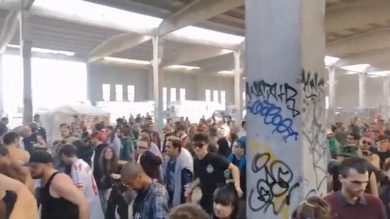 Dentro il rave party illegale di Modena I video