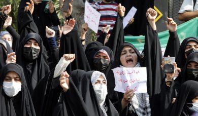 L’Iran, tra repressioni e droni alla Russia diventa il nuovo paese del «male»