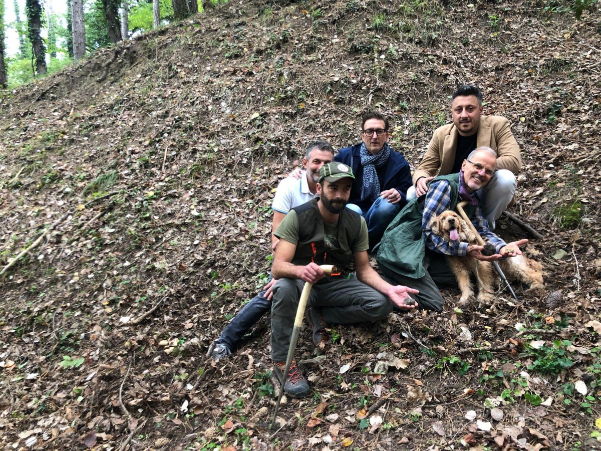 Galleria foto 'Leo, il cane cieco che trova i tartufi' - foto 14