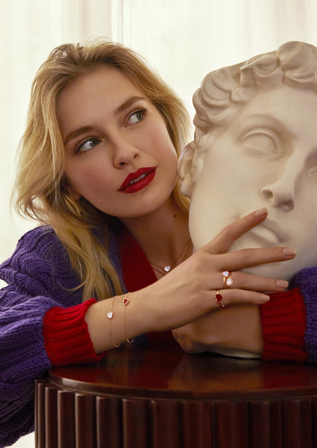 Galleria foto 'Punti luce e di stile, protagonisti i nuovi gioielli contemporanei o vintage' - foto 32