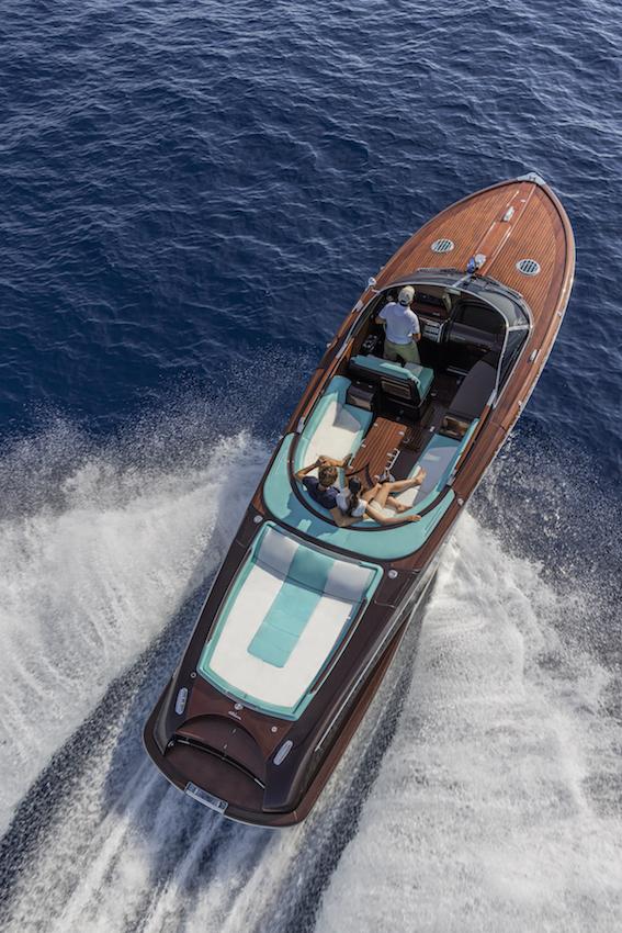 Riva Anniversario imbarca 180 anni di storia