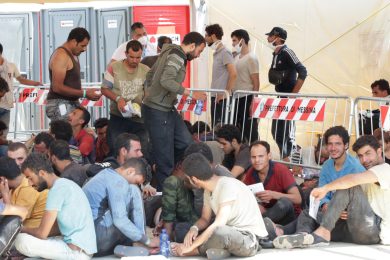 Emergenza migranti; il dossier sul tavolo del Viminale