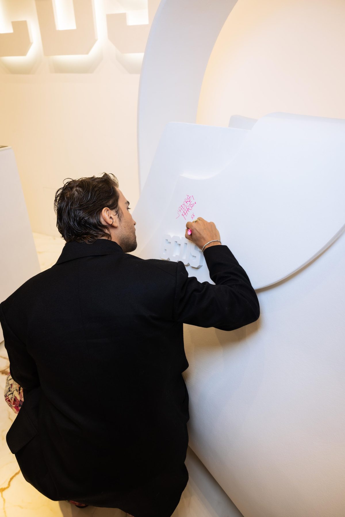 Galleria foto 'Le nuove boutique non mirano a essere un comune punto vendita' - foto 6