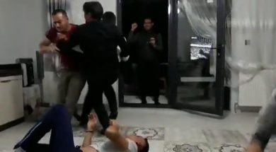 L’esultanza pericolosa di un tifoso del Fenerbache I video