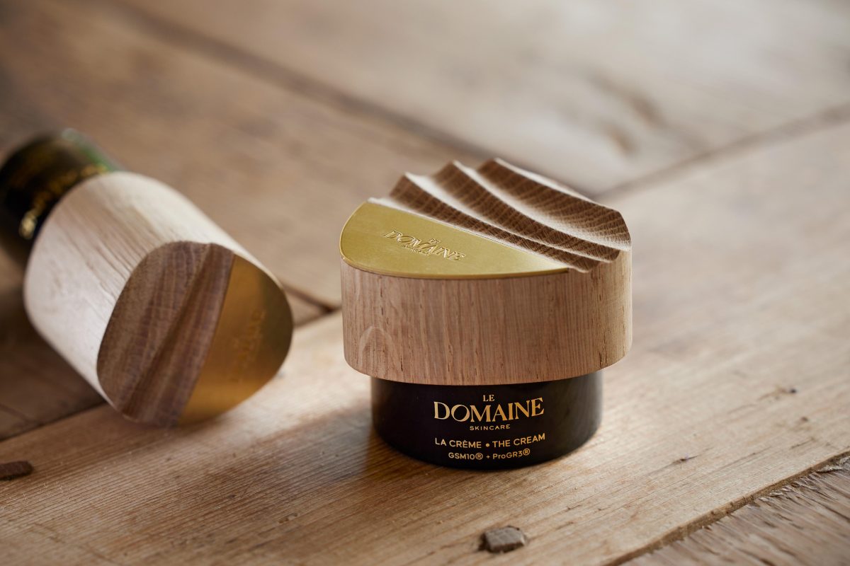 Galleria foto 'La formula anti invecchiamento di Brad Pitt insieme alla famiglia di viticultori Perrin' - foto 3