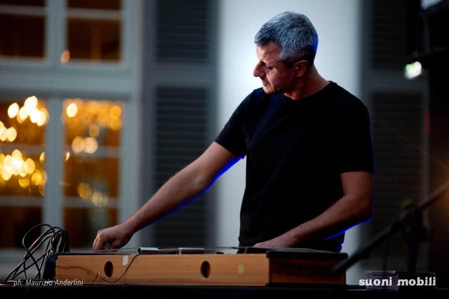 Fana: More Than Ever nel segno della fusione tra elettronica e world music Fana: More Than Ever nel segno della fusione tra elettronica e world music