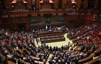 «I Governi nascono così, sono normali turbolenze parlamentari»