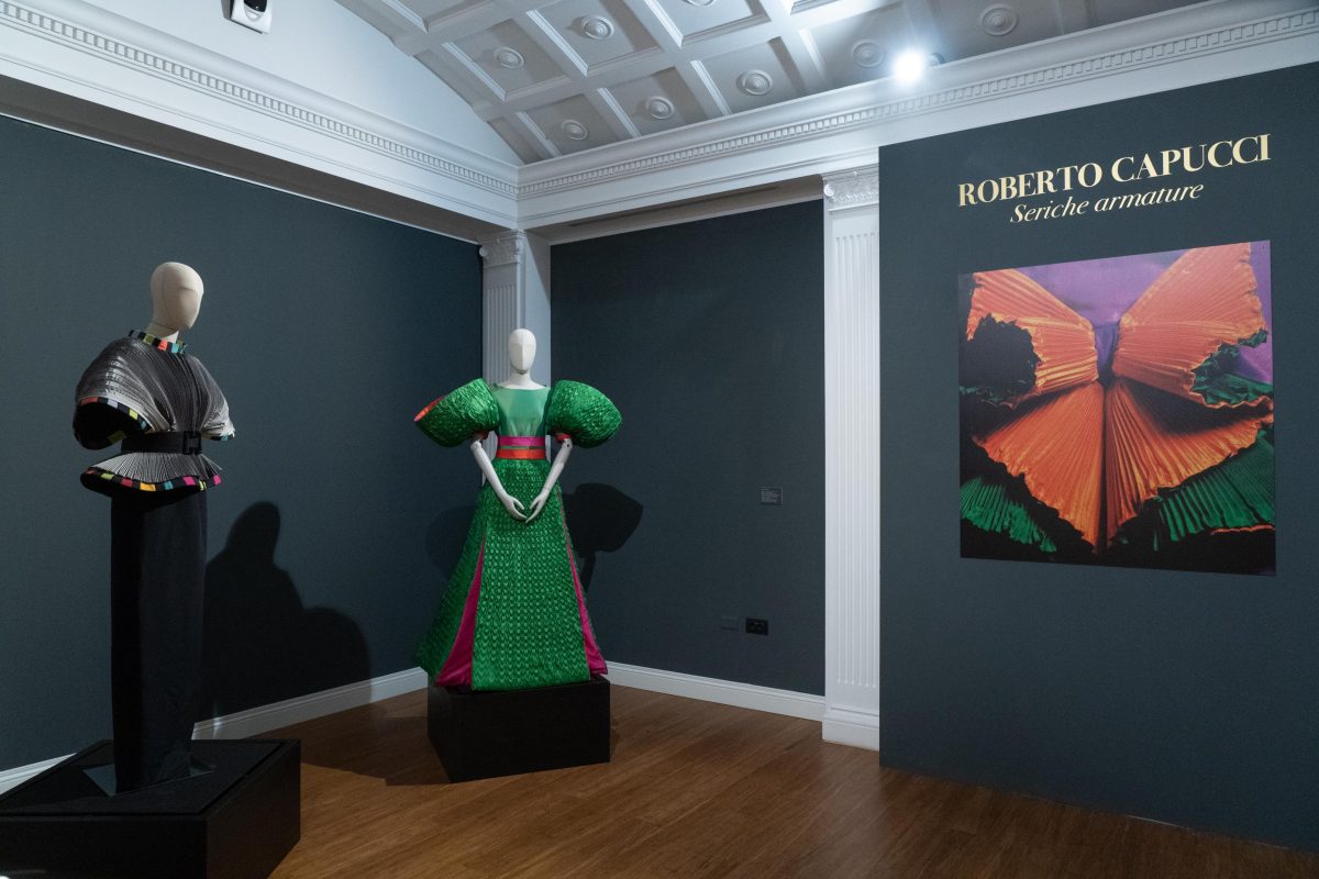 Galleria foto '«Seriche armature». Roberto Capucci in mostra al Labirinto della Masone' - foto 15