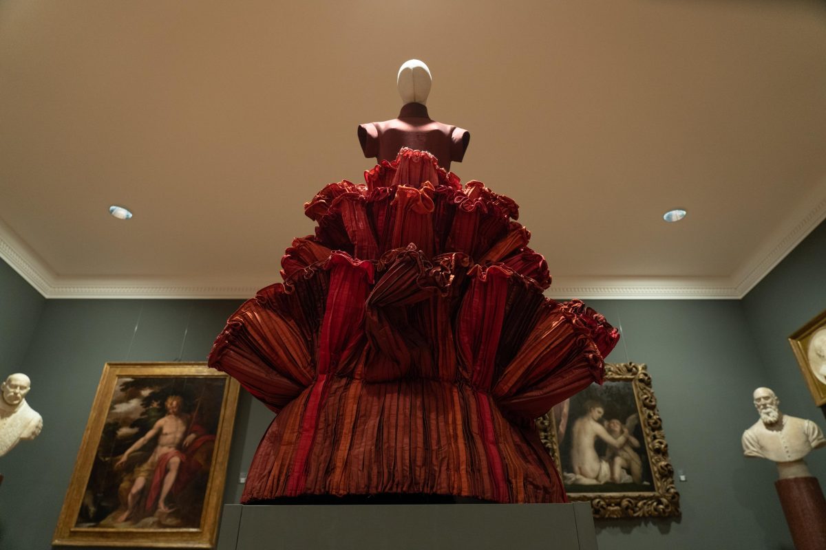 Galleria foto '«Seriche armature». Roberto Capucci in mostra al Labirinto della Masone' - foto 14