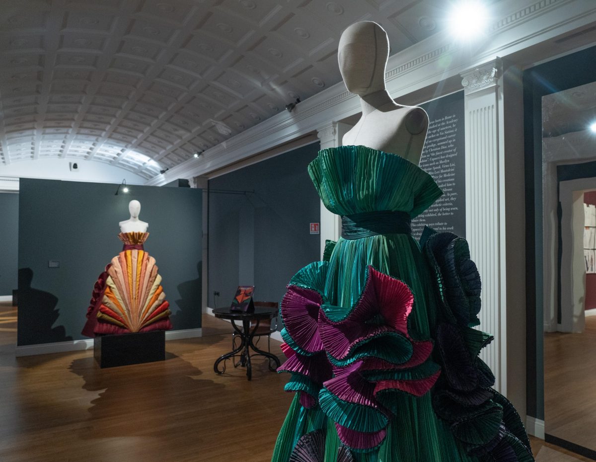 Galleria foto '«Seriche armature». Roberto Capucci in mostra al Labirinto della Masone' - foto 13