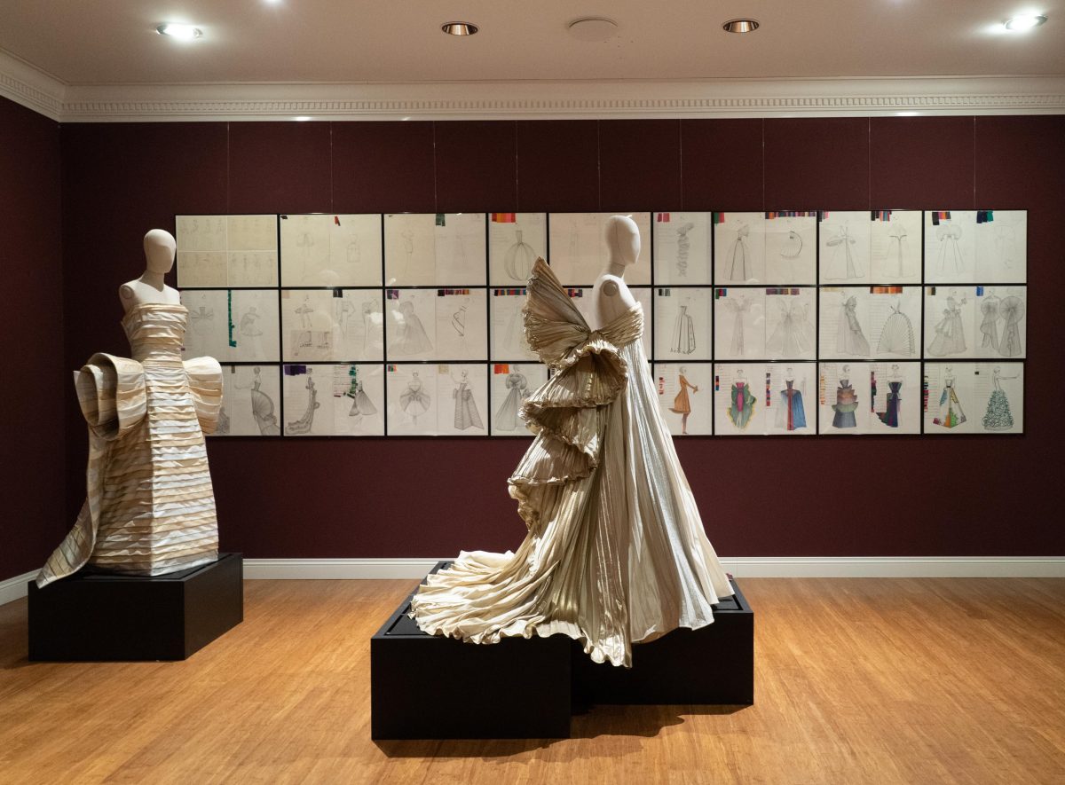 Galleria foto '«Seriche armature». Roberto Capucci in mostra al Labirinto della Masone' - foto 11