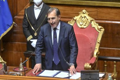 La Russa Presidente del Senato senza i voti di Forza Italia ma con quelli della sinistra