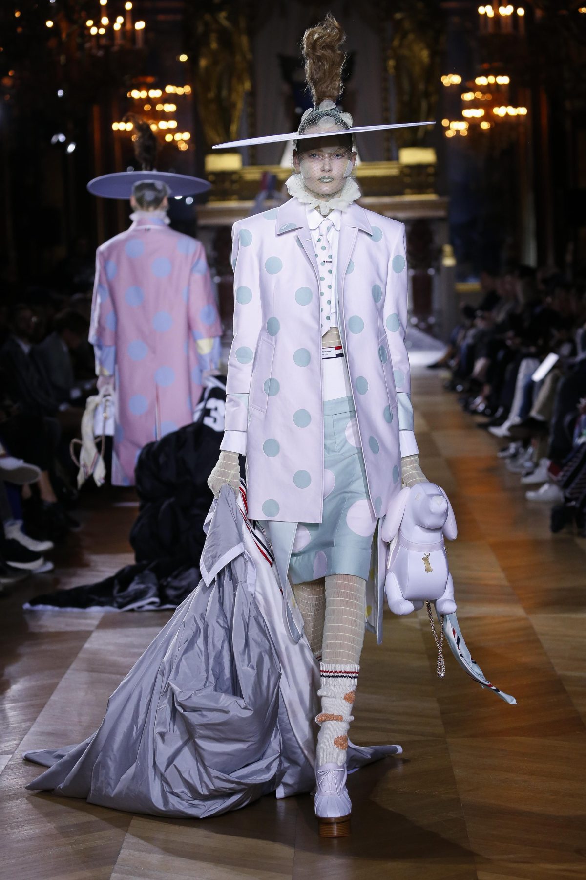 Galleria foto 'Il lusso urban chic degli stilisti parigini alla conquista della community digitale' - foto 69