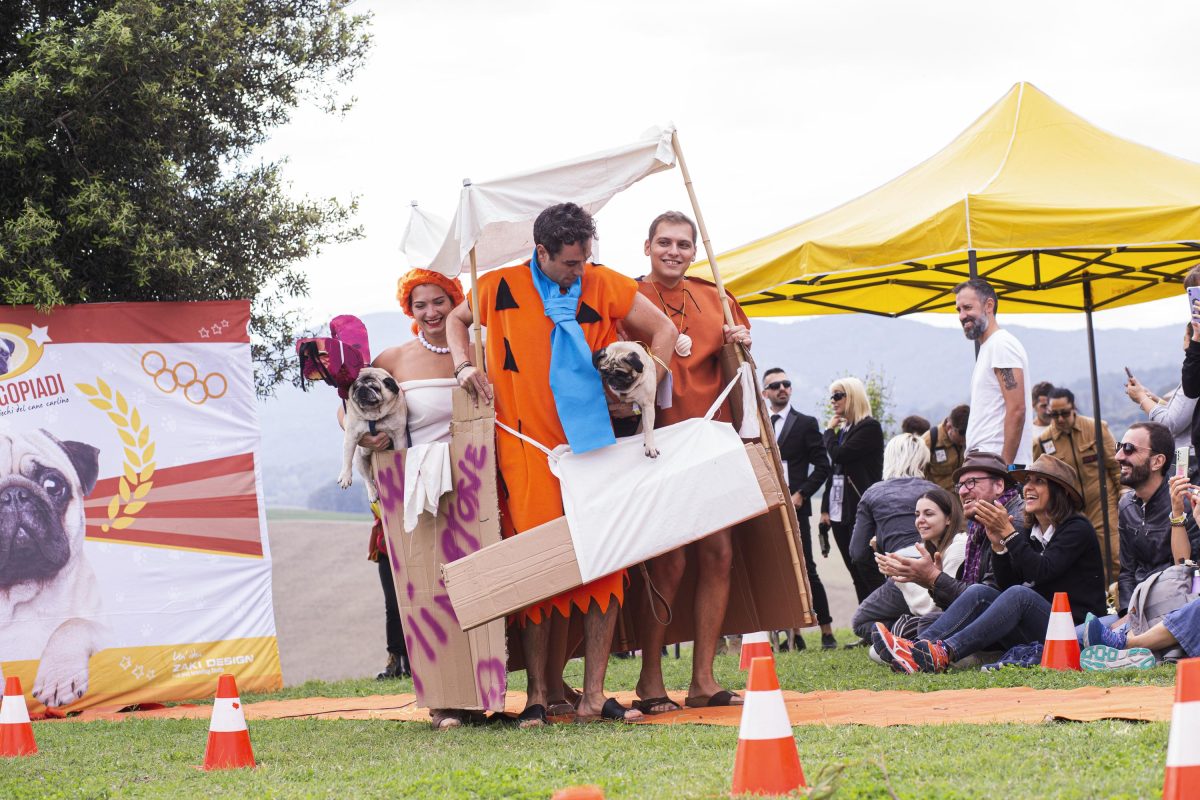 Galleria foto 'Tornano le Ugopiadi, il raduno di carlini più originale al mondo' - foto 20