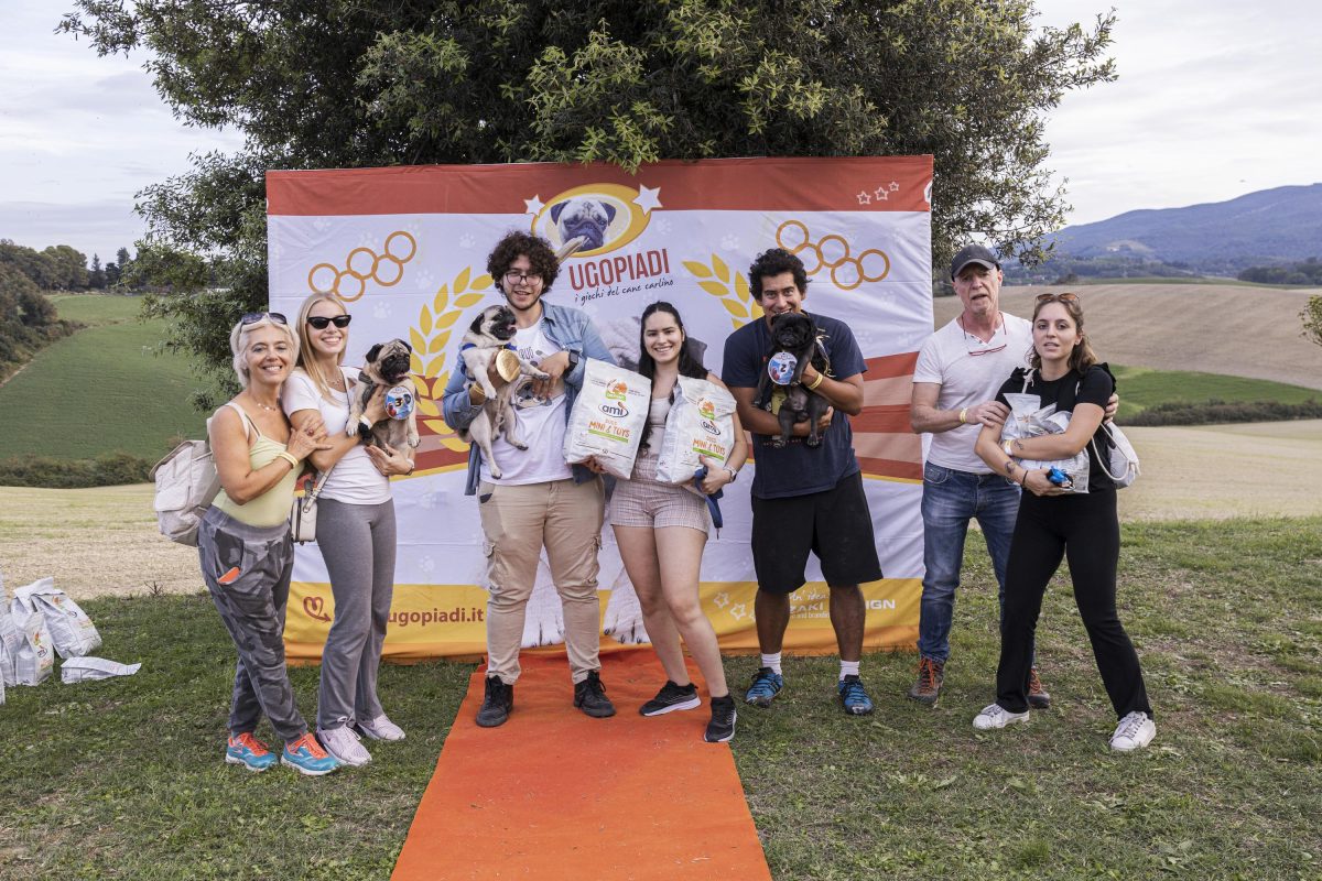 Galleria foto 'Tornano le Ugopiadi, il raduno di carlini più originale al mondo' - foto 6