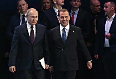 I Falchi del Cremlino alla caccia dell’Ucraina e di Putin