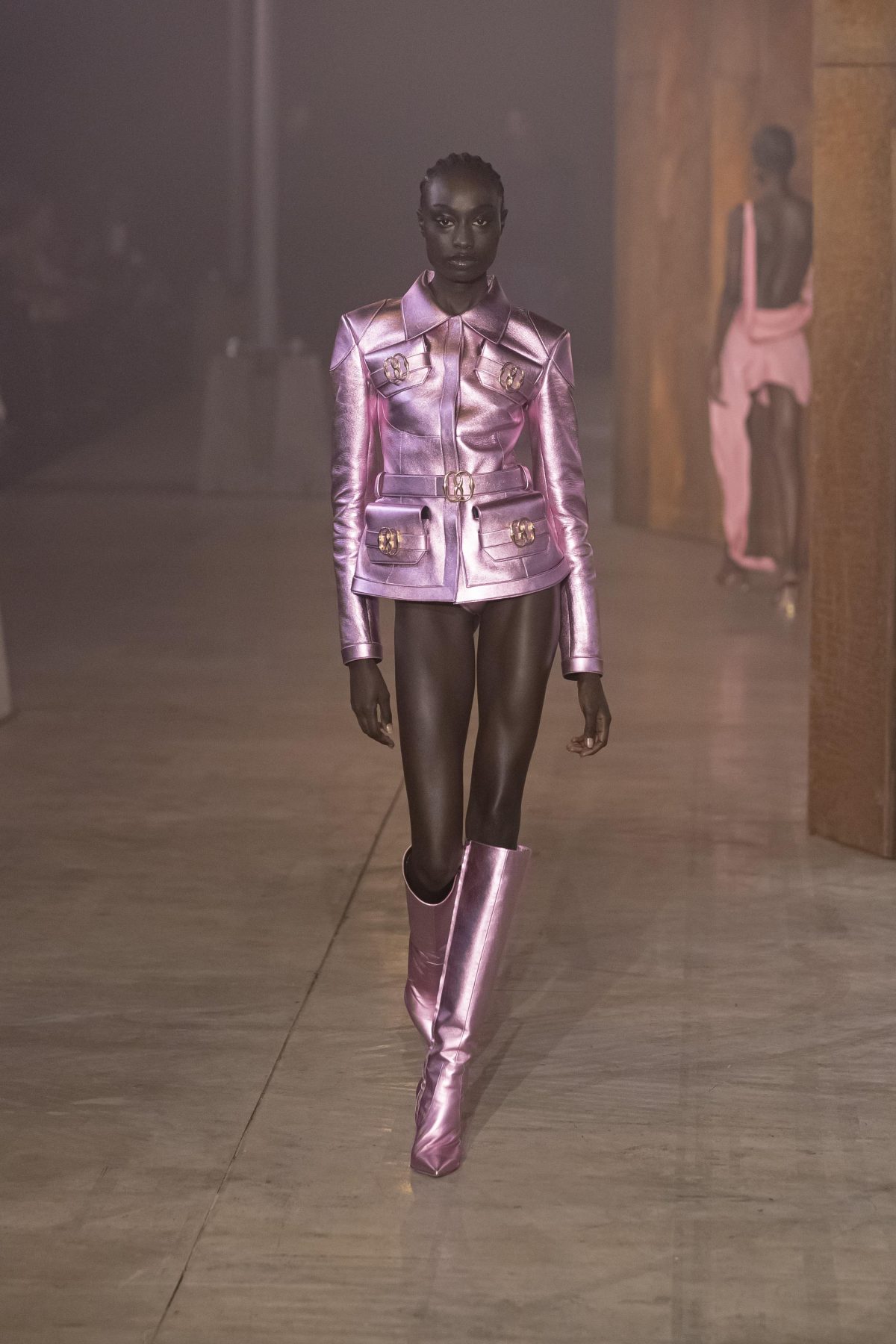 Galleria foto 'L’eleganza milanese si muove lungo un «fil d’or»' - foto 54