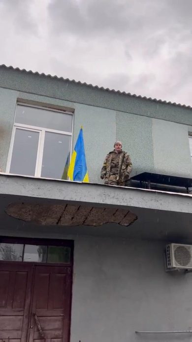 Continua l’avanzata di Kiev nel Donbass | video