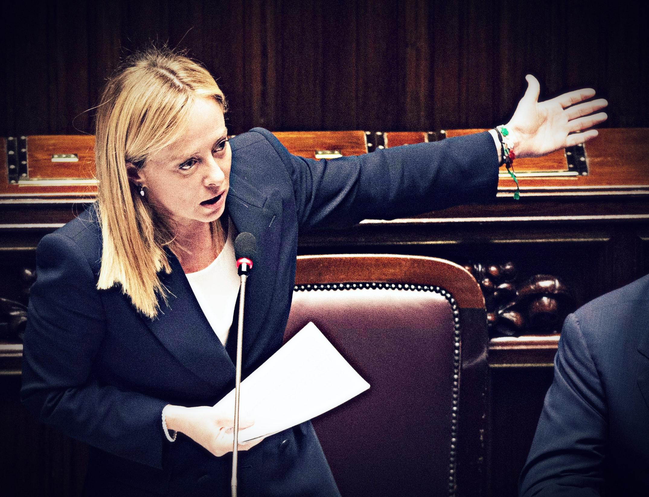 Manovra 2023, luci ed ombre