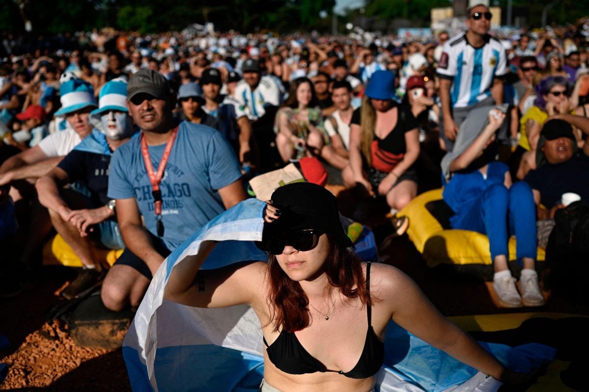 Galleria foto 'Sexy sugli spalti di Qatar 2022' - foto 4