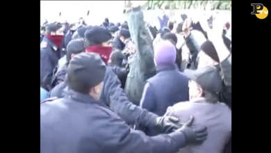 Ischia (2010): scontri con la Polizia davanti a case abusive da abbattere