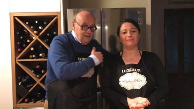 Le pillole di galateo di Petra e Carlo: il cellulare questo intruso