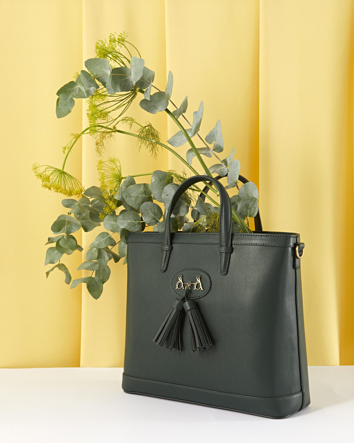 Galleria foto 'La moda si schiera in difesa delle donne' - foto 3