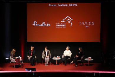 La moda si schiera in difesa delle donne