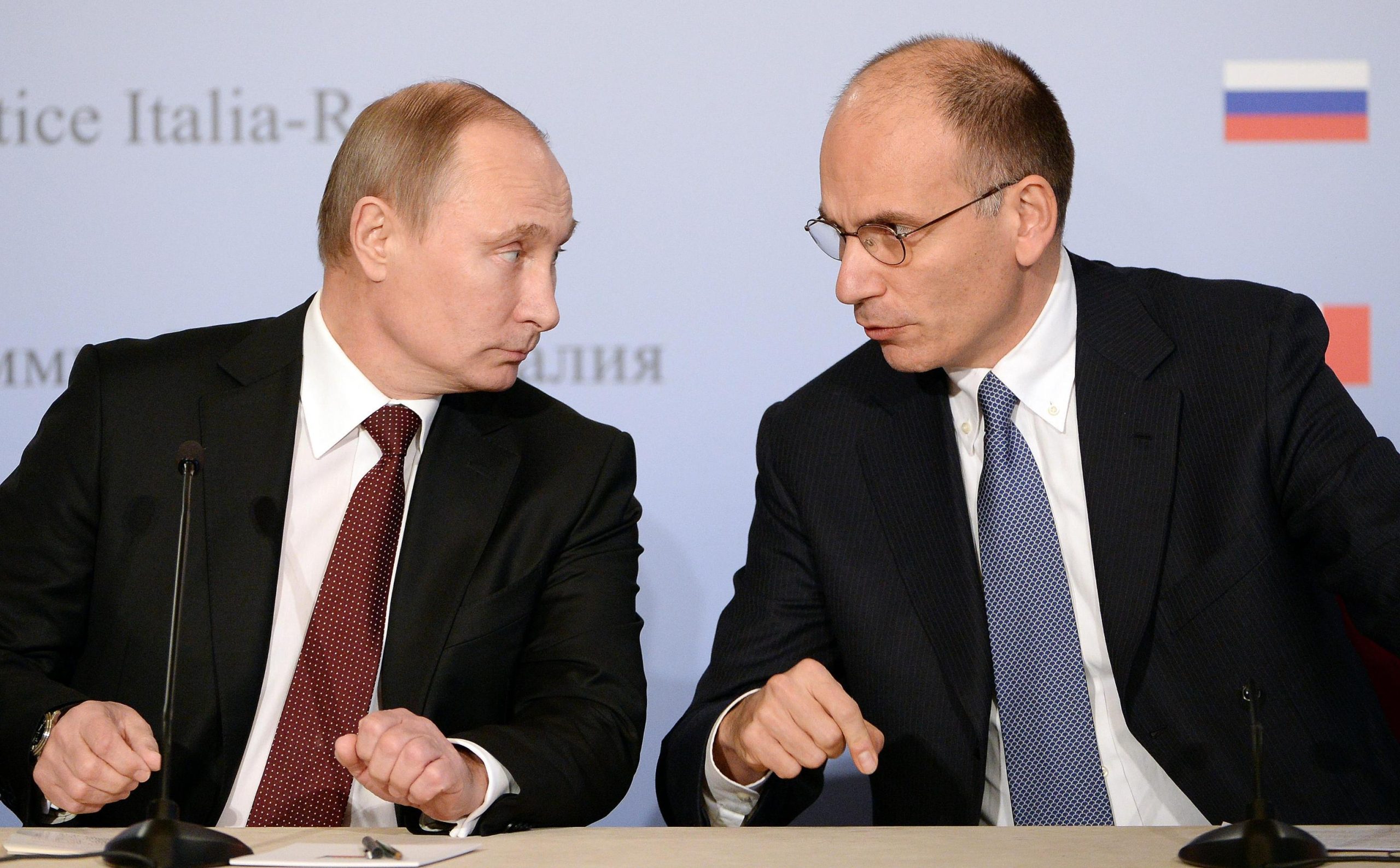 Il M5S e parte del Pd tradiscono l’Europa, la Nato, Kiev e vanno da Putin