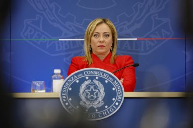 Meloni: «È una manovra coraggiosa e di visione»