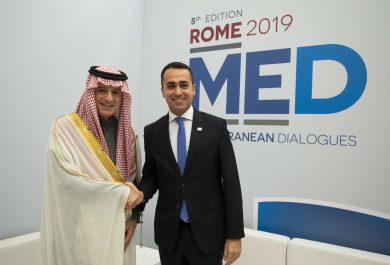 L’Europa non trova nessuno di meglio che Di Maio per trattare con il Golfo Persico
