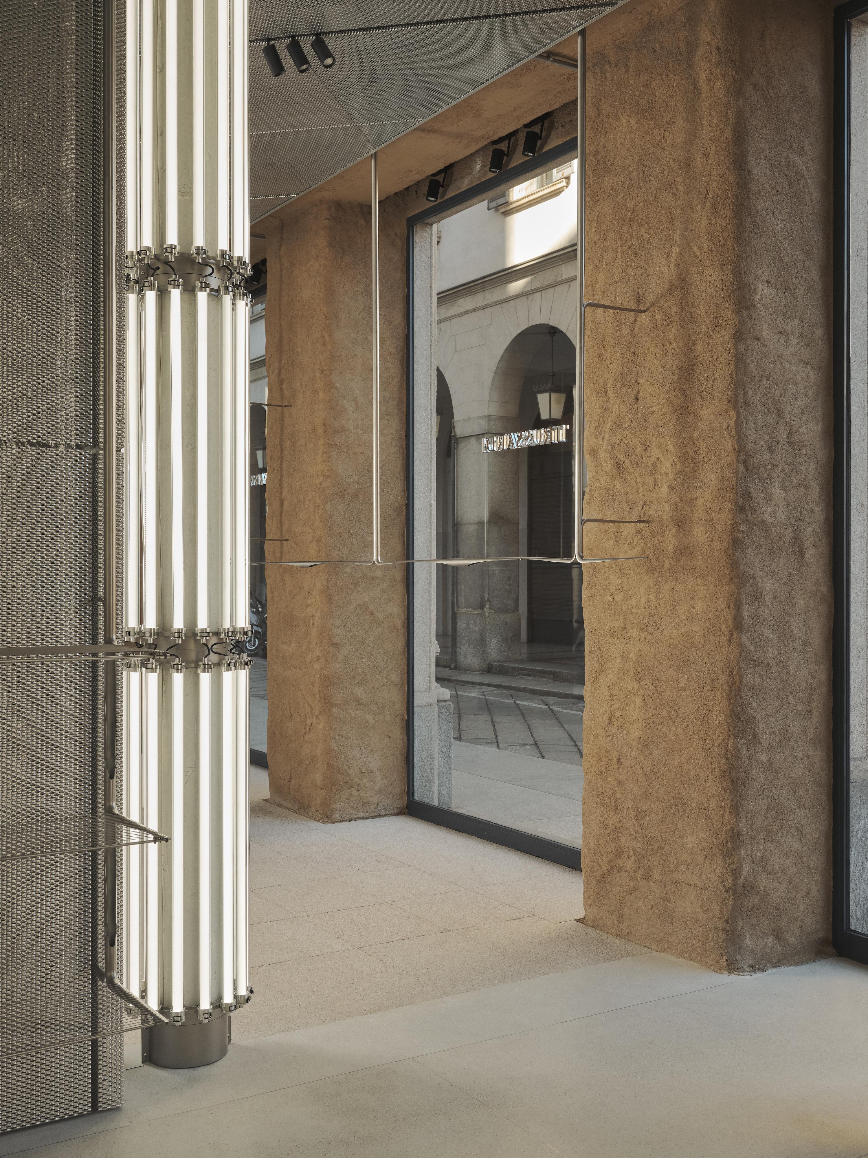 Riapre Palazzo Trussardi, il «lifestyle hub» nel cuore di Milano